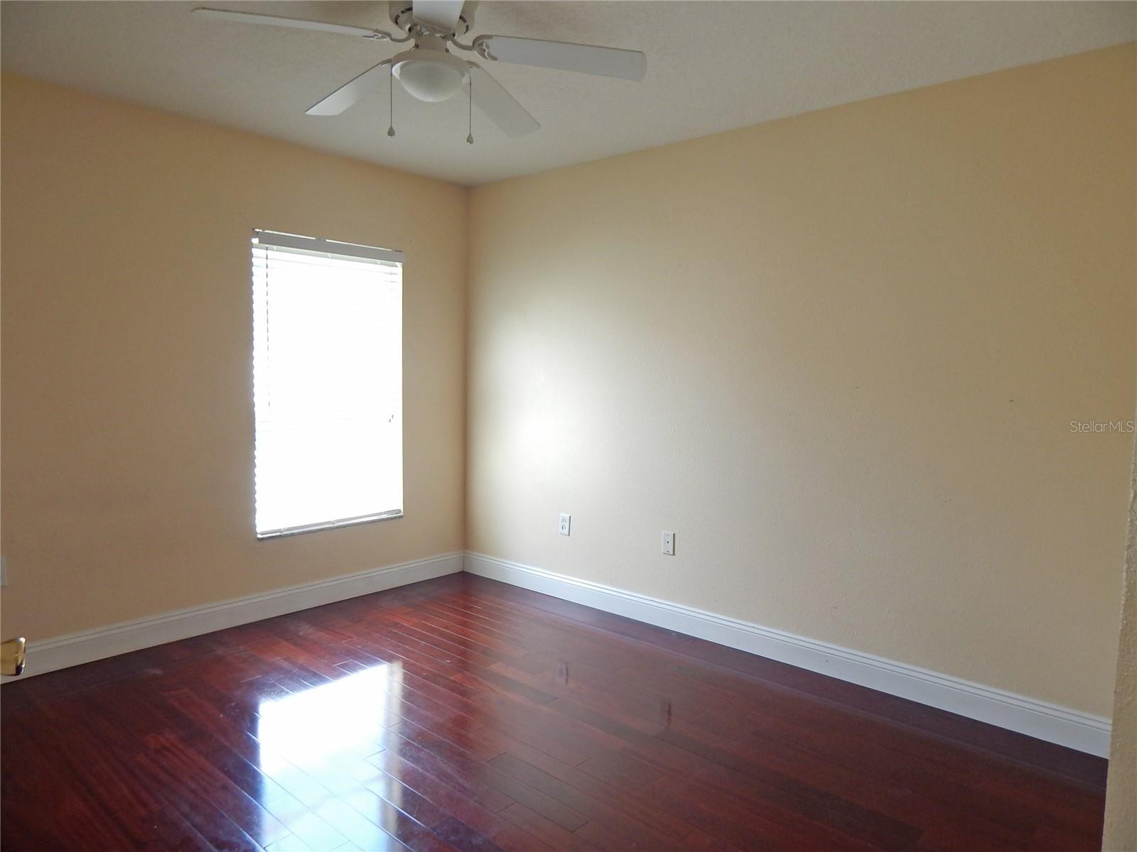 Image 19 of 35 For 14832 Heronglen Drive