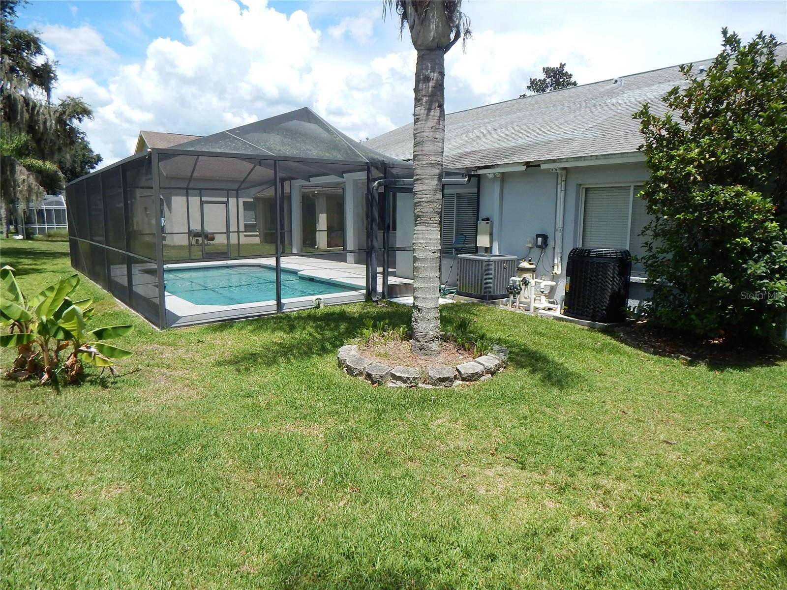 Image 24 of 35 For 14832 Heronglen Drive