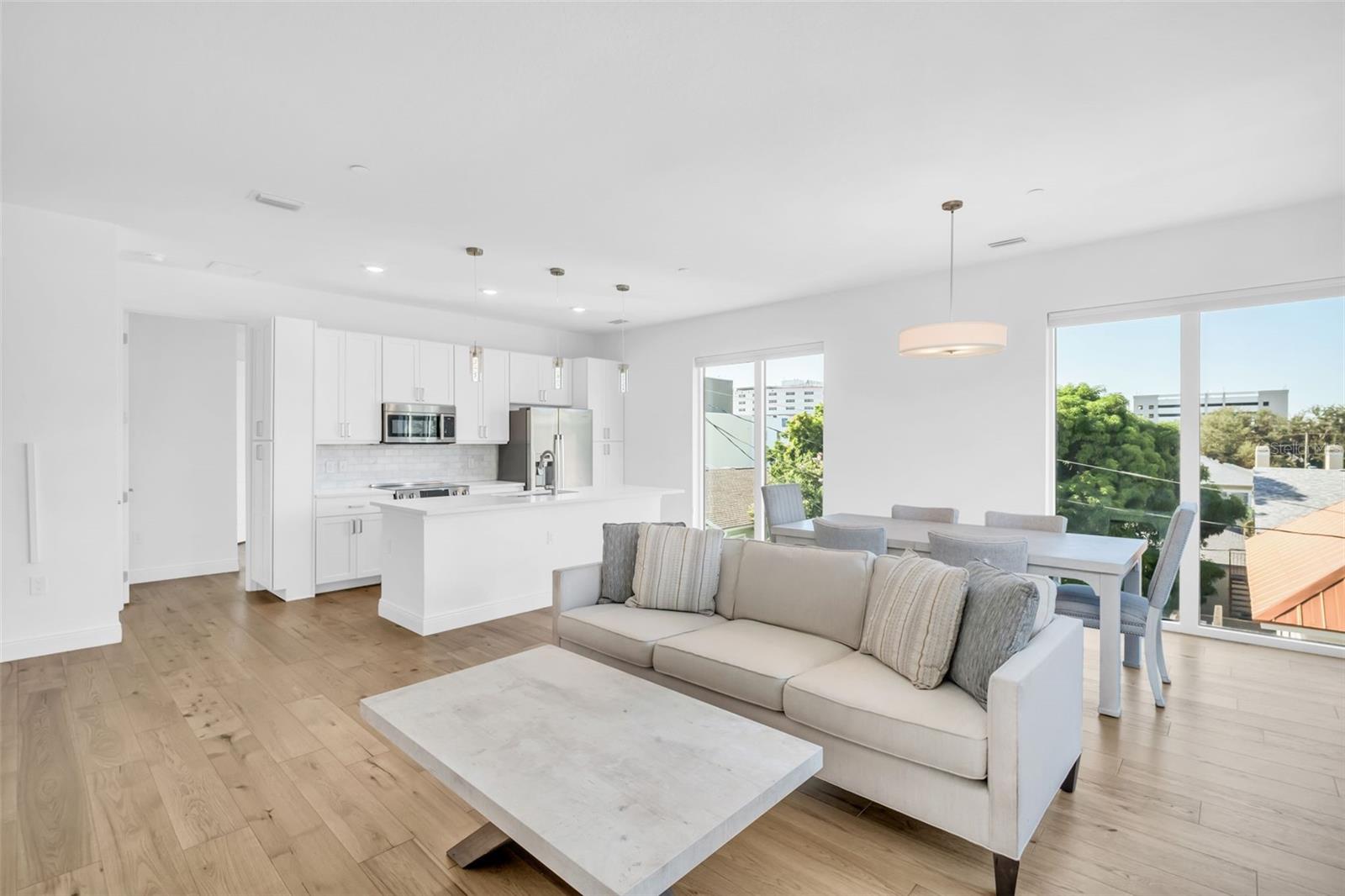 Image 3 of 38 For 644 3rd Avenue S 305