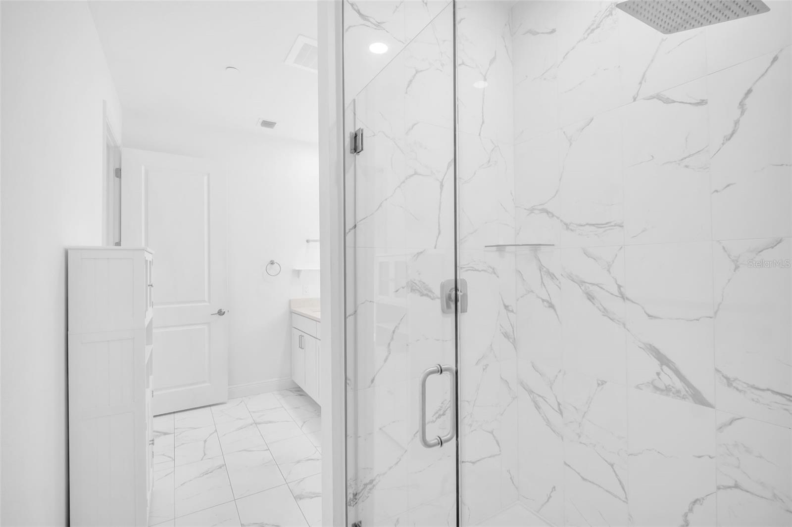 Image 31 of 38 For 644 3rd Avenue S 305