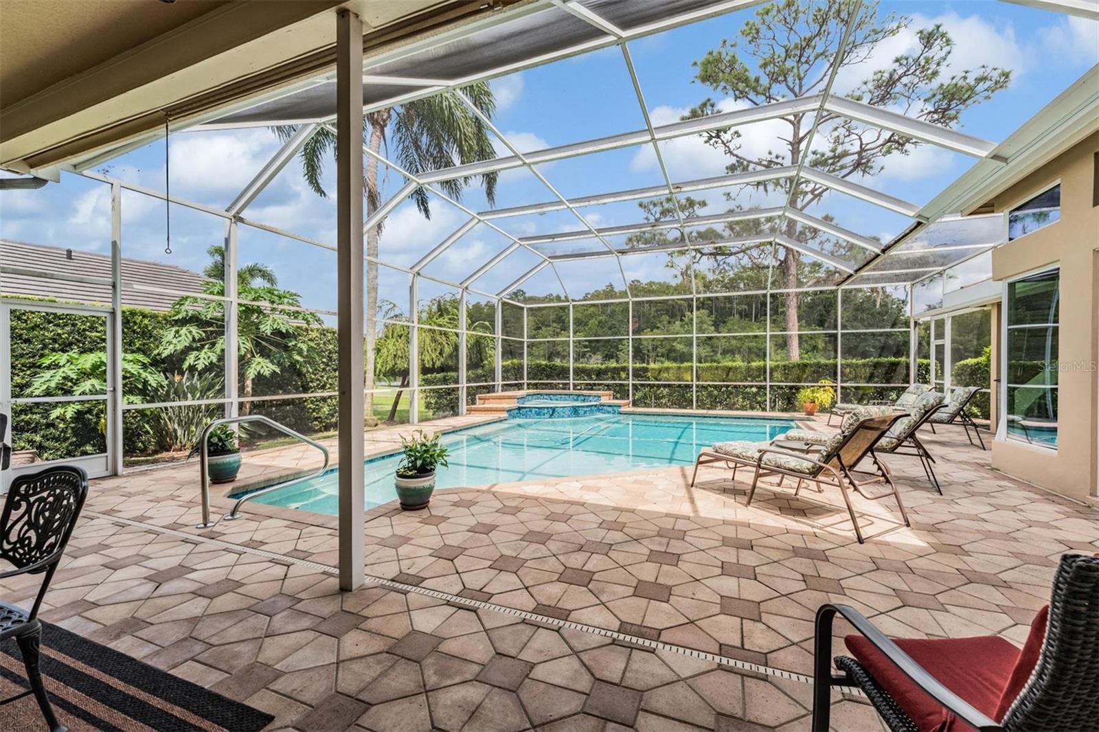Image 39 of 84 For 1349 Forestedge Boulevard