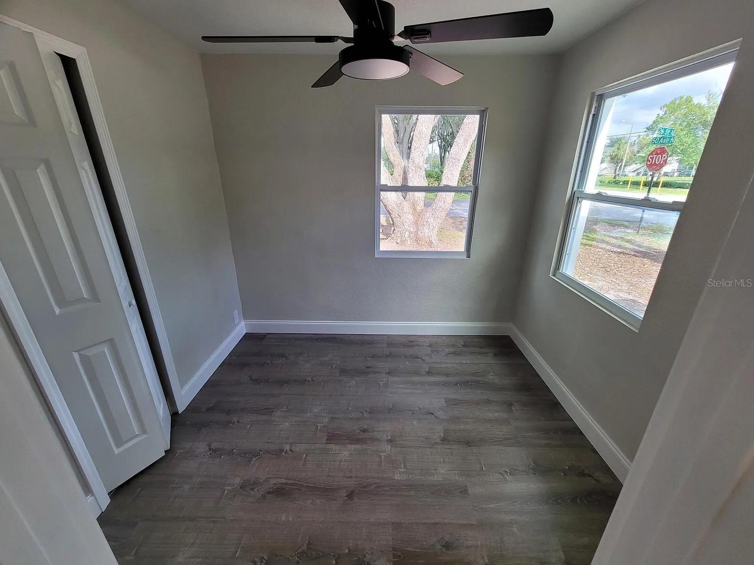 Image 10 of 14 For 2546 50th Avenue N