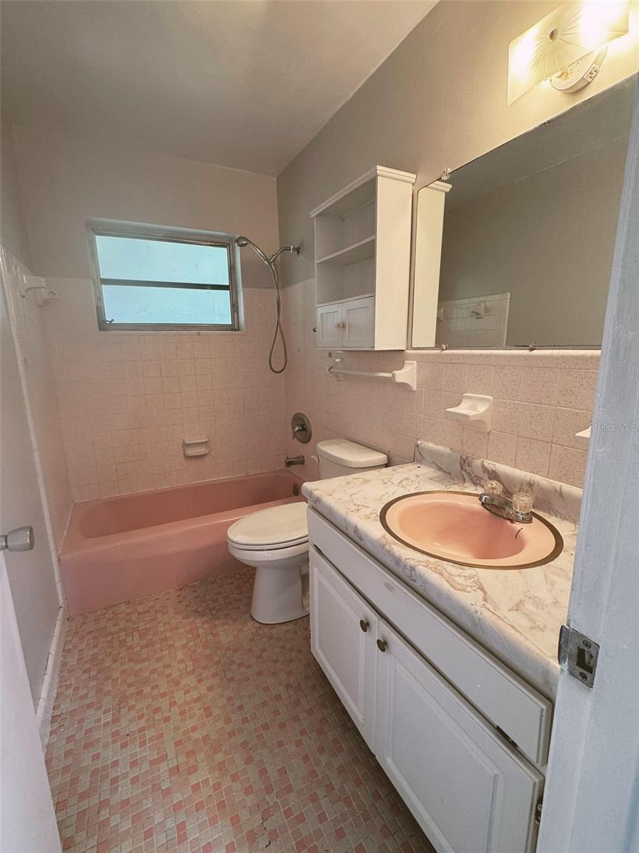 Image 10 of 22 For 6442 Treehaven Drive