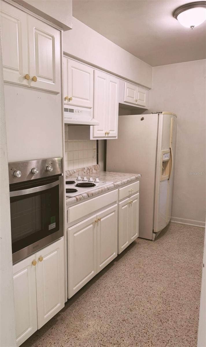 Image 5 of 22 For 6442 Treehaven Drive