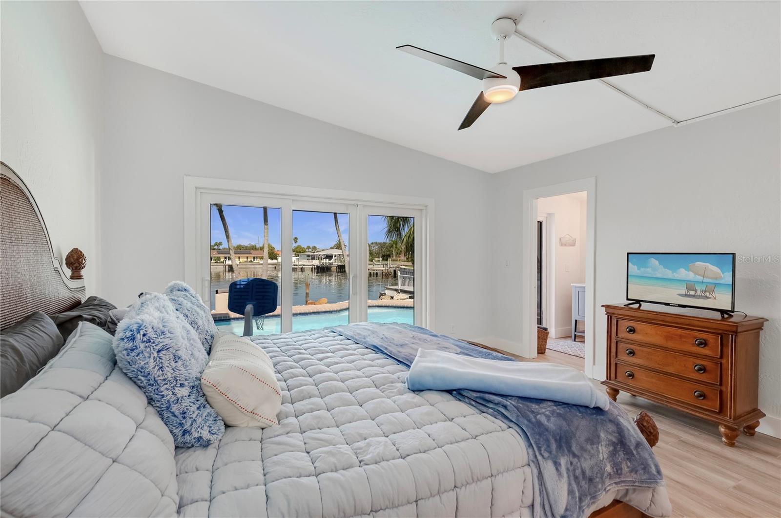 Image 29 of 65 For 2188 Louisa Drive