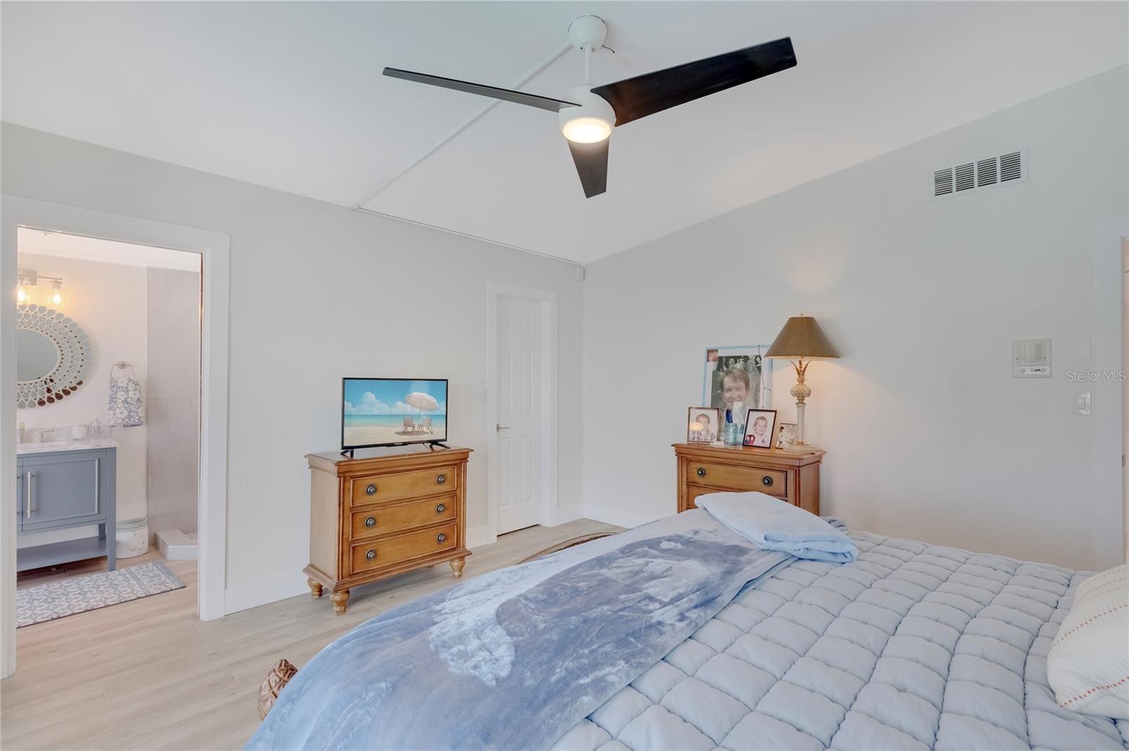 Image 31 of 65 For 2188 Louisa Drive