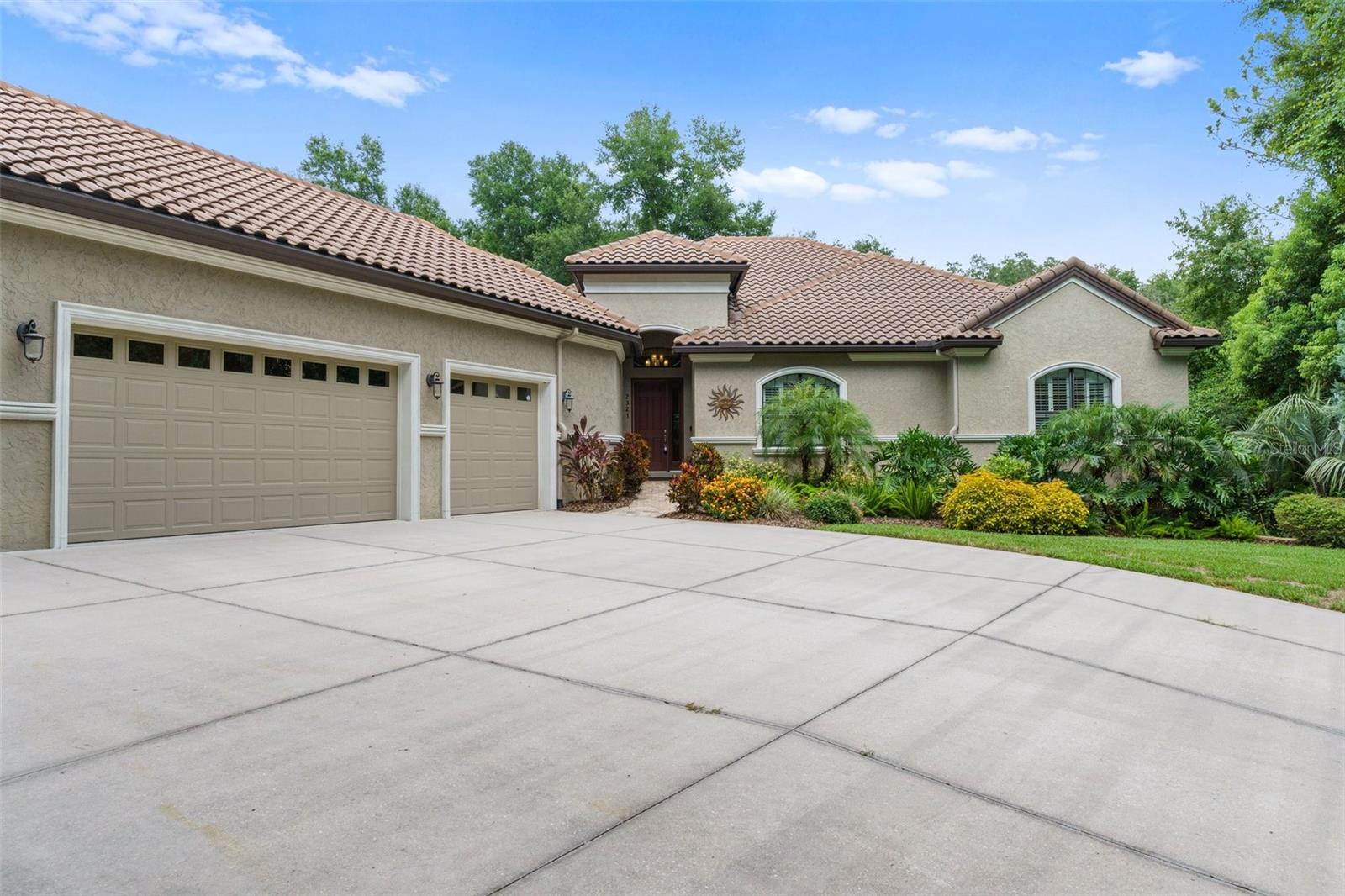 Image 2 of 54 For 2321 Hickory Glen Point