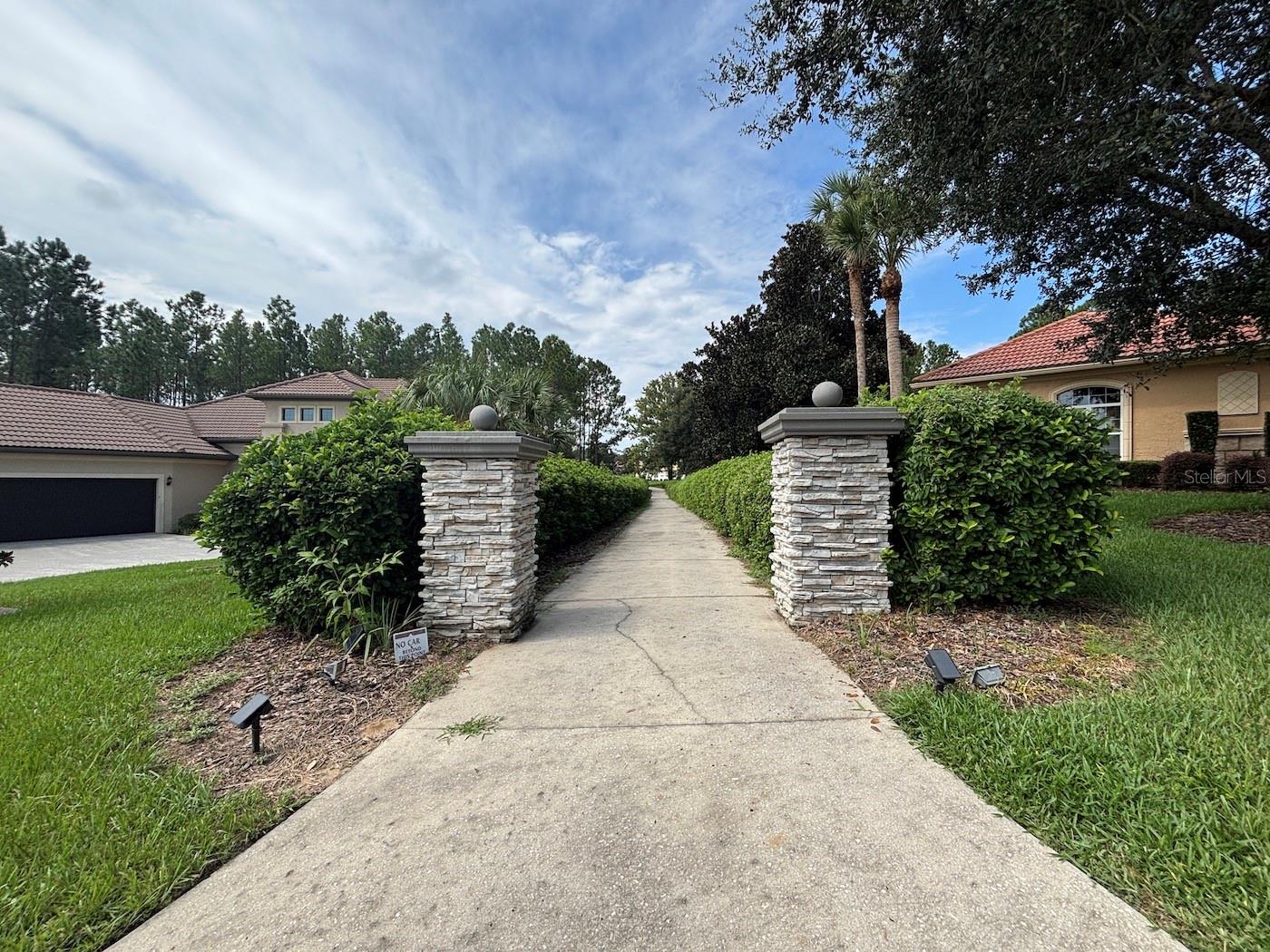 Listing photo id 56 for 2321 Hickory Glen Point