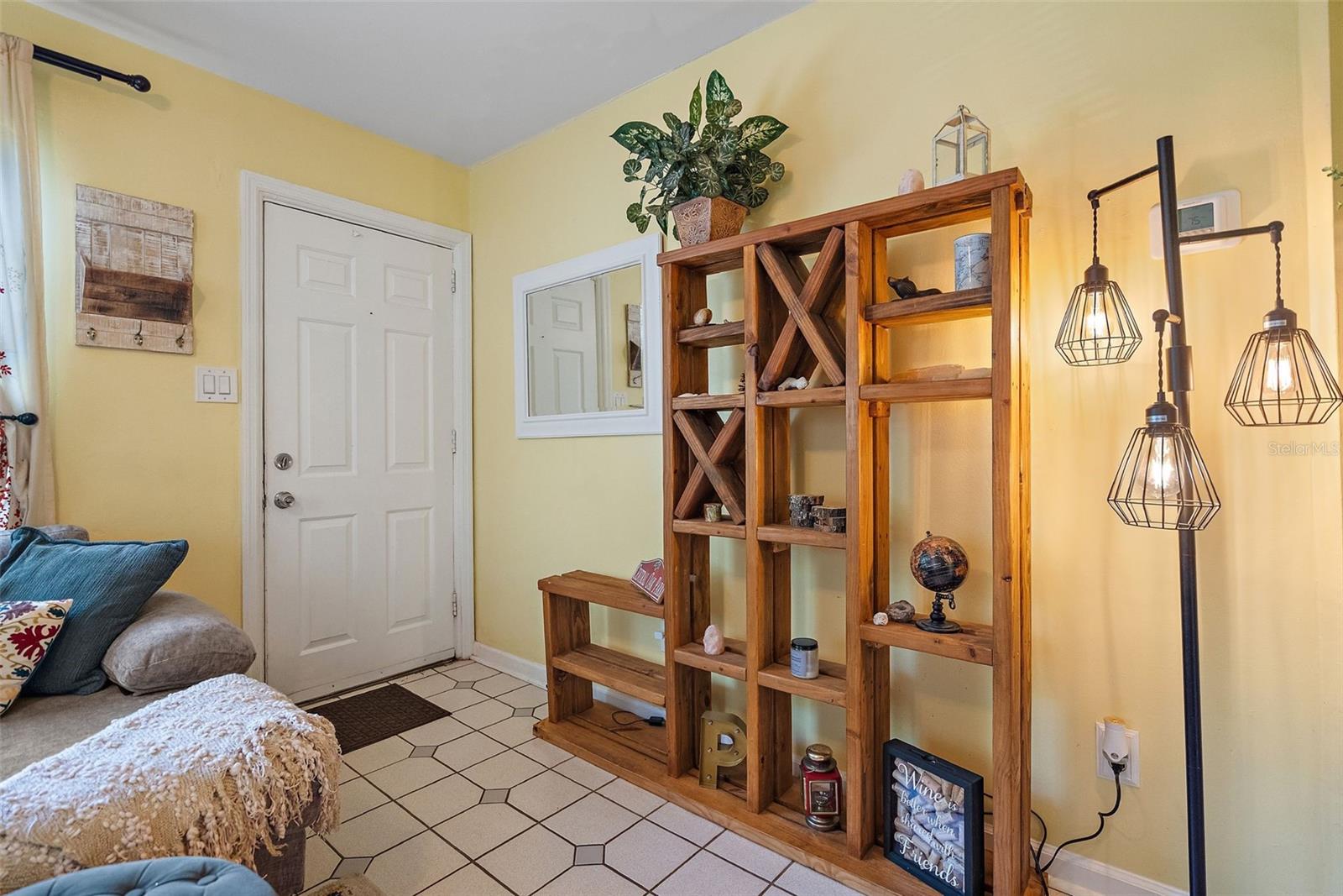 Image 5 of 21 For 4135 Burlington Avenue N