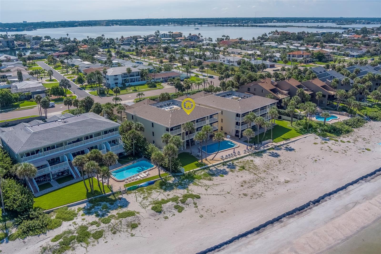 Image 58 of 66 For 2250 Gulf Boulevard B2