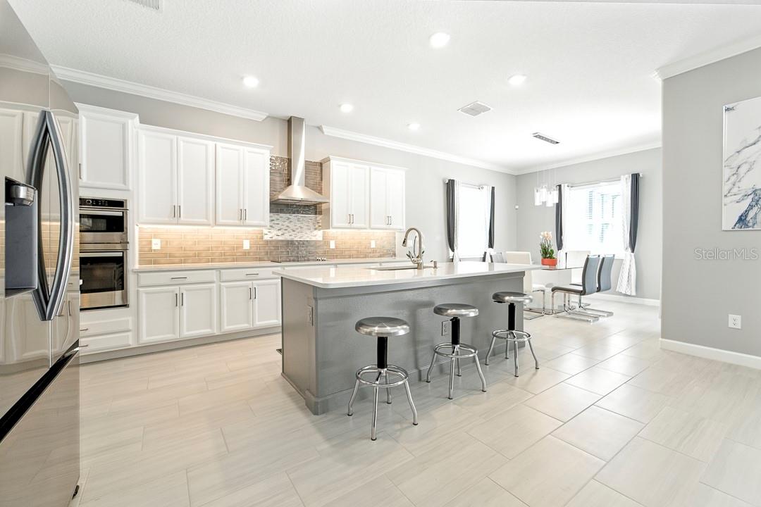 Image 12 of 71 For 10982 Banyan Breeze Boulevard