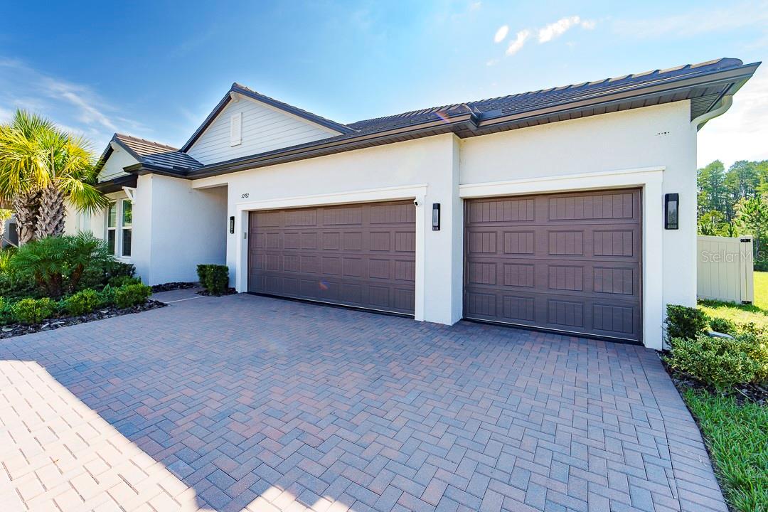 Image 2 of 71 For 10982 Banyan Breeze Boulevard