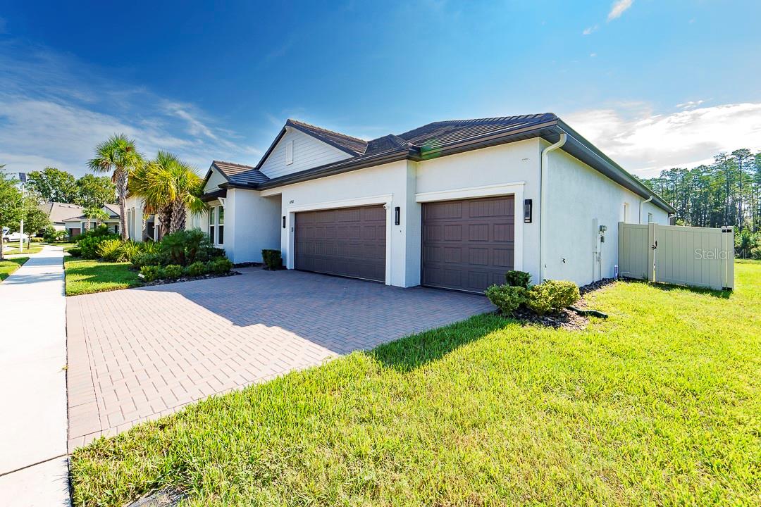 Image 3 of 71 For 10982 Banyan Breeze Boulevard