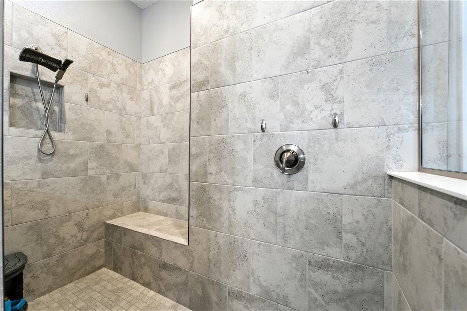 Image 35 of 71 For 10982 Banyan Breeze Boulevard
