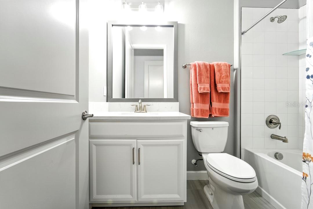 Image 43 of 71 For 10982 Banyan Breeze Boulevard