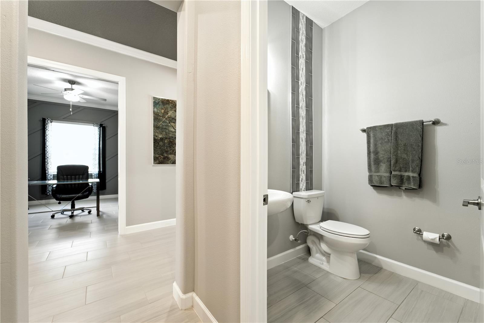 Image 50 of 71 For 10982 Banyan Breeze Boulevard