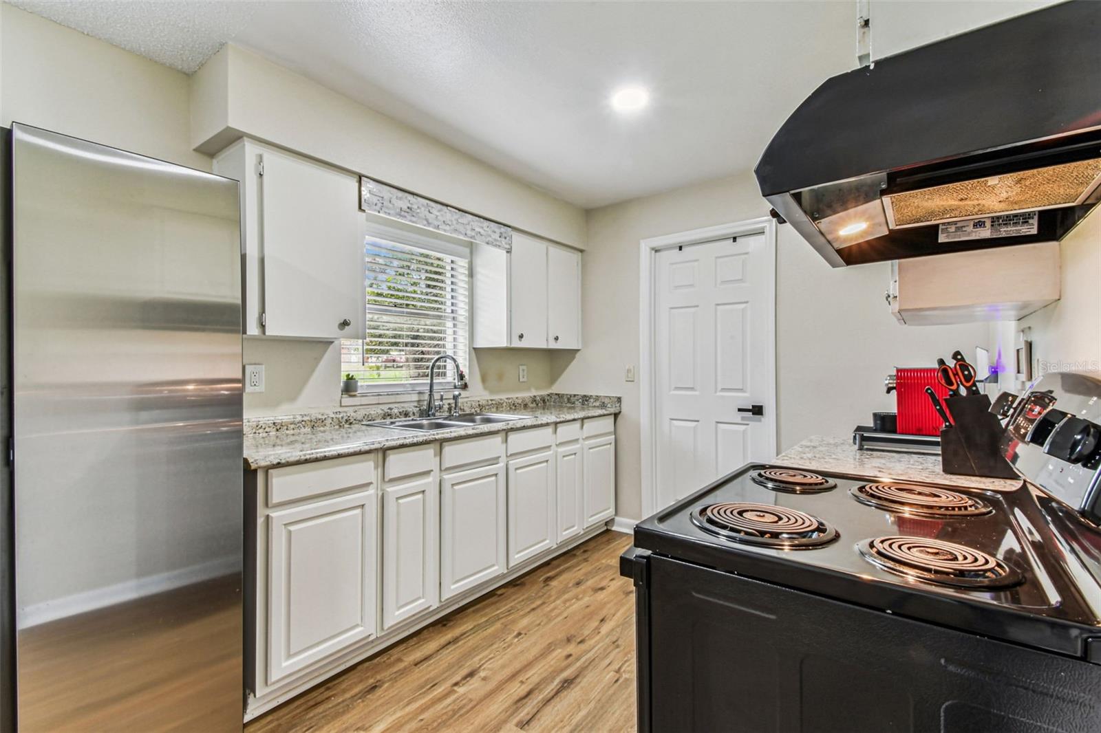 Image 13 of 73 For 6007 Calendar Court W