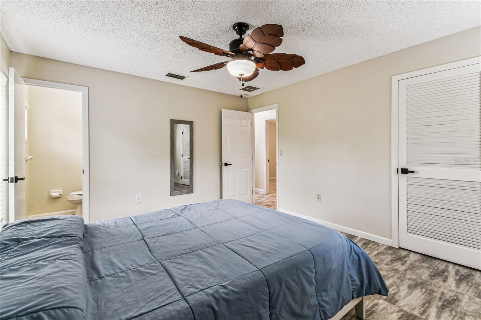 Image 24 of 73 For 6007 Calendar Court W