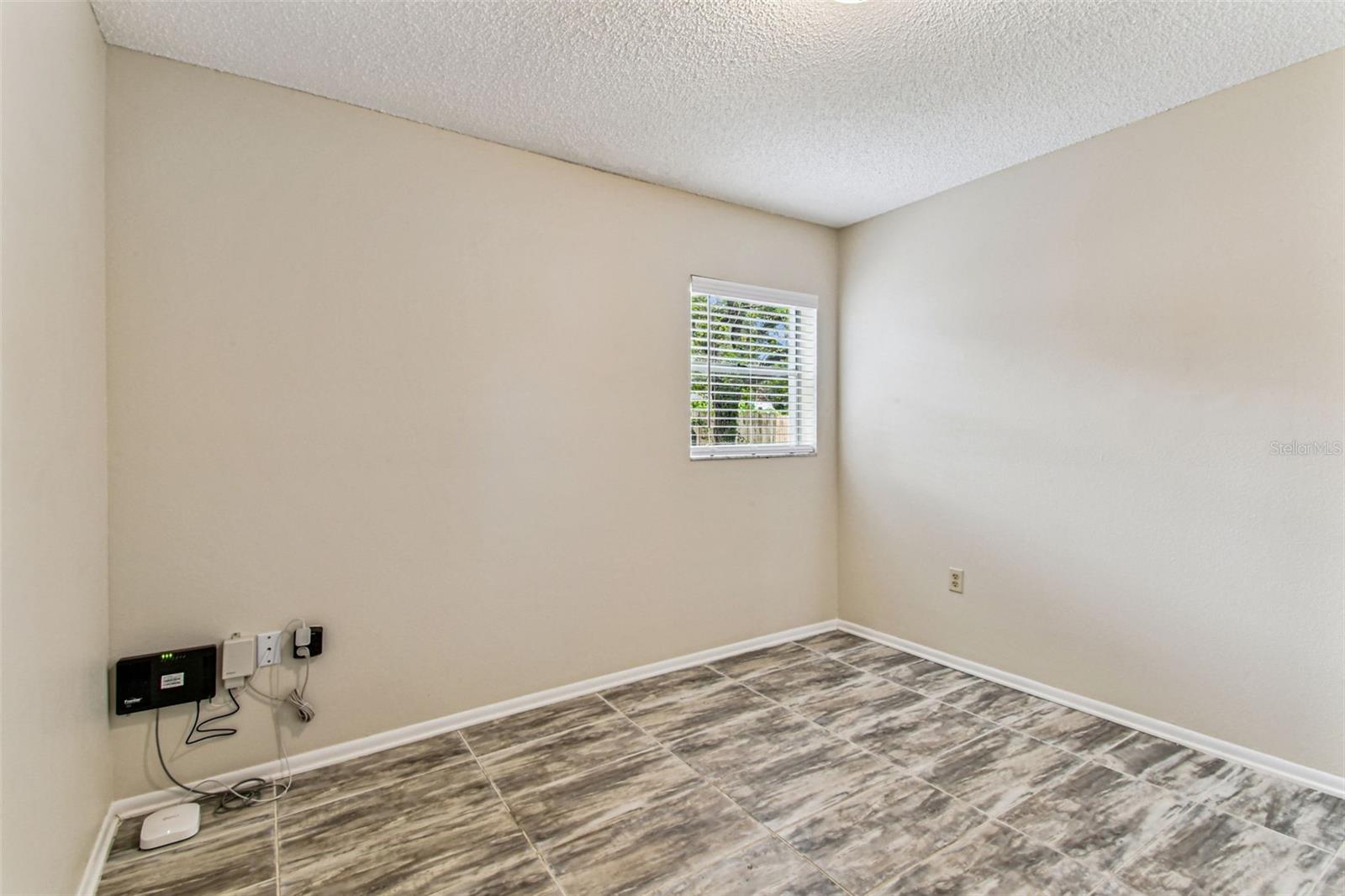 Image 28 of 73 For 6007 Calendar Court W