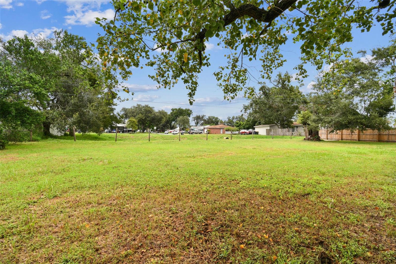 Image 43 of 73 For 6007 Calendar Court W