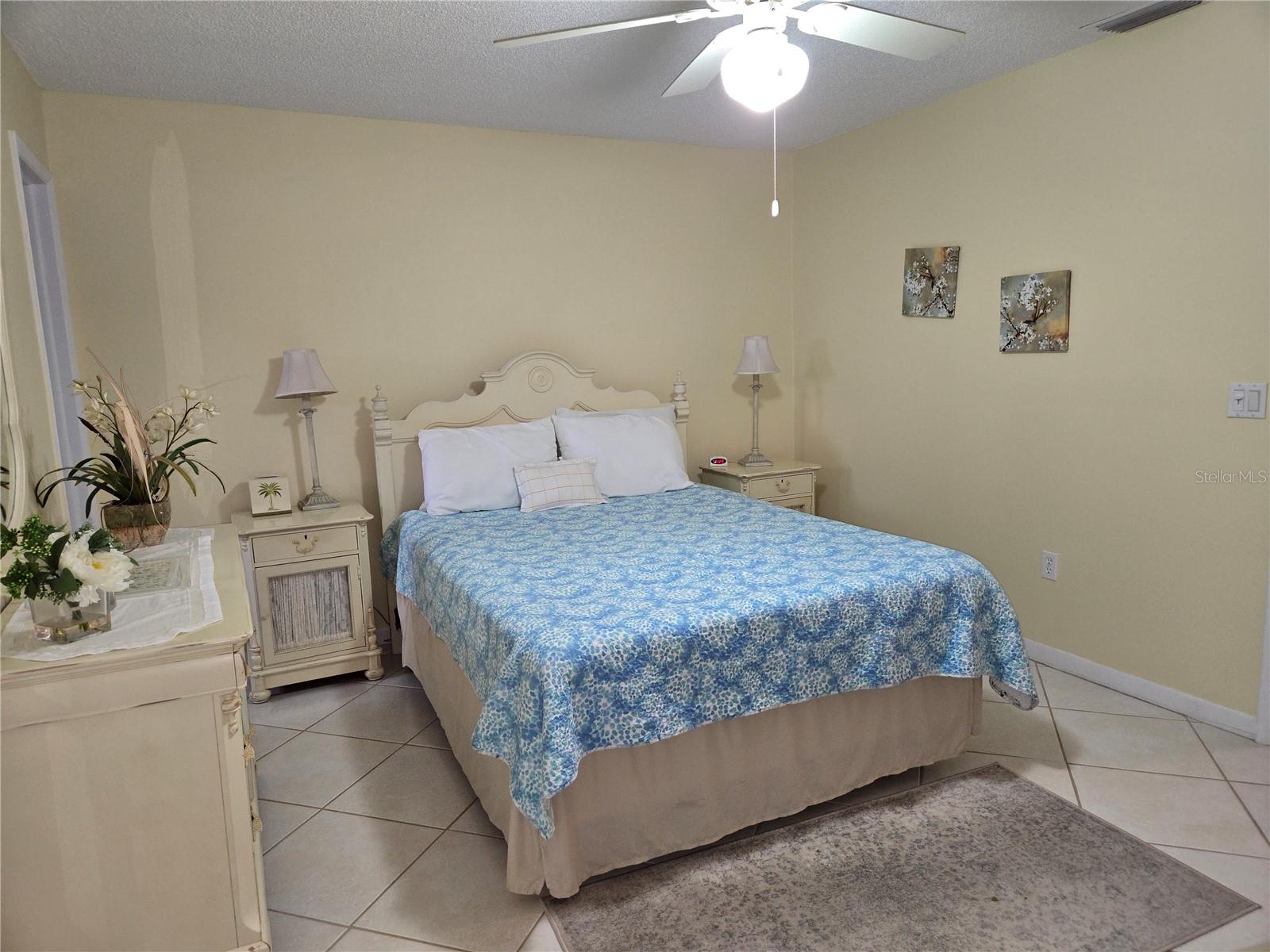 Listing photo id 20 for 2960 59th Street S 505