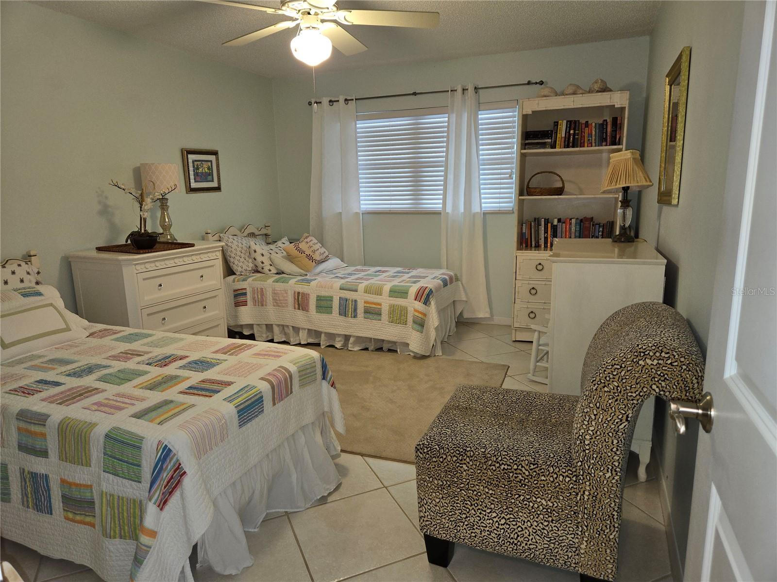 Listing photo id 29 for 2960 59th Street S 505