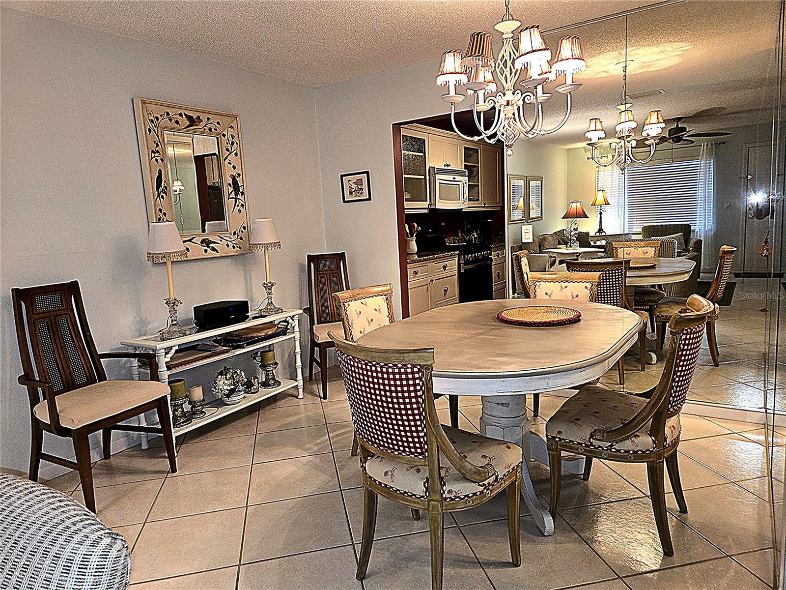 Listing photo id 5 for 2960 59th Street S 505