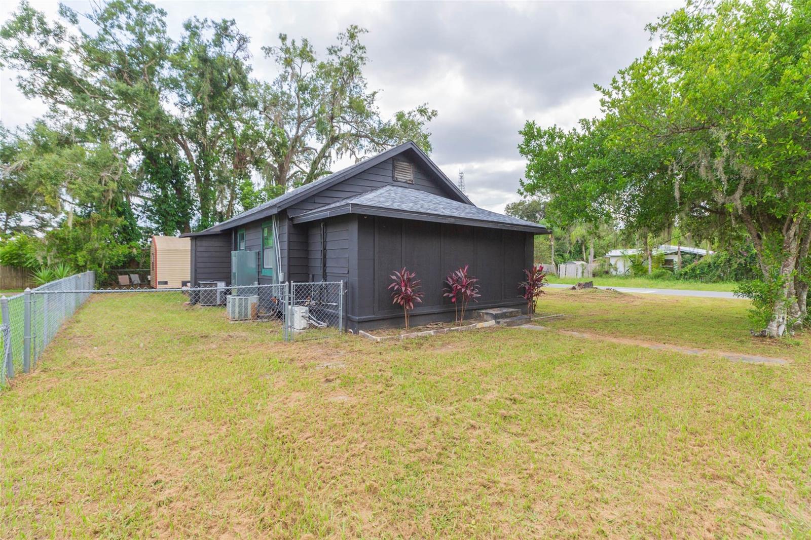 Image 34 of 47 For 38702 South Avenue