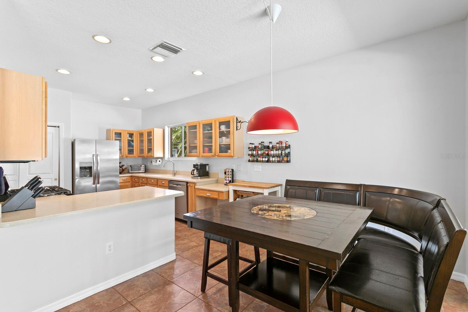 Image 13 of 70 For 8504 Goldfinch Court