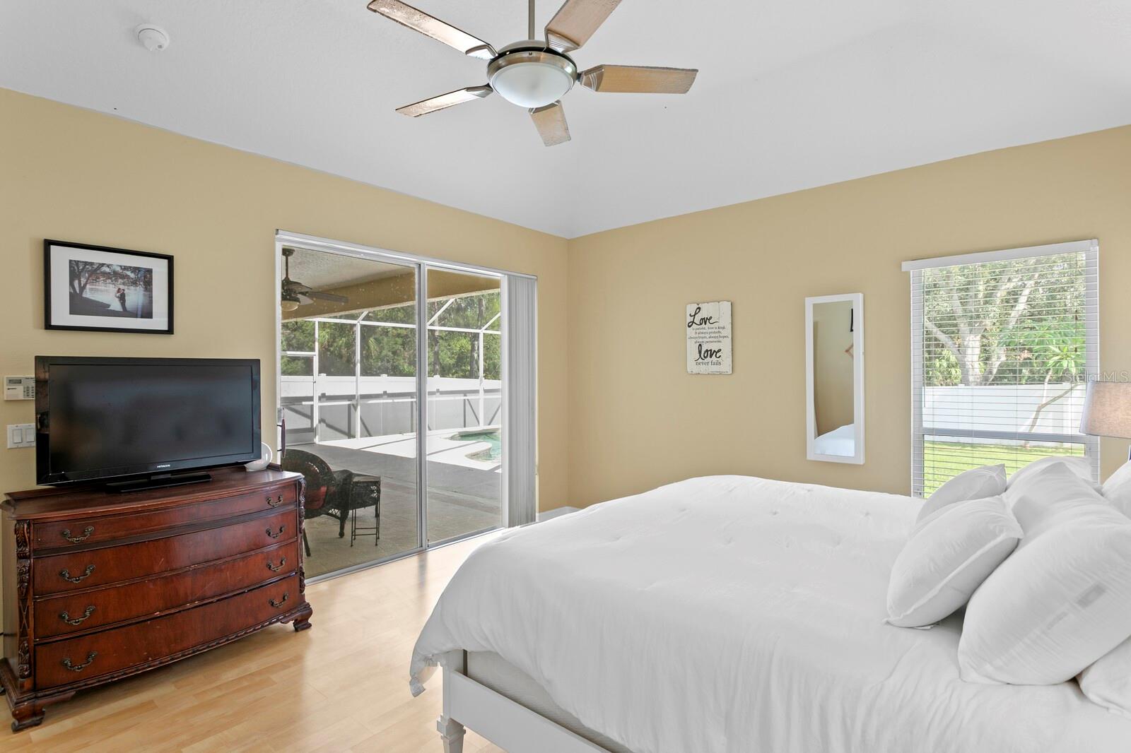Image 19 of 70 For 8504 Goldfinch Court