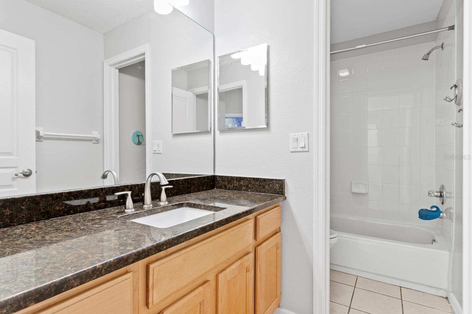Image 25 of 70 For 8504 Goldfinch Court