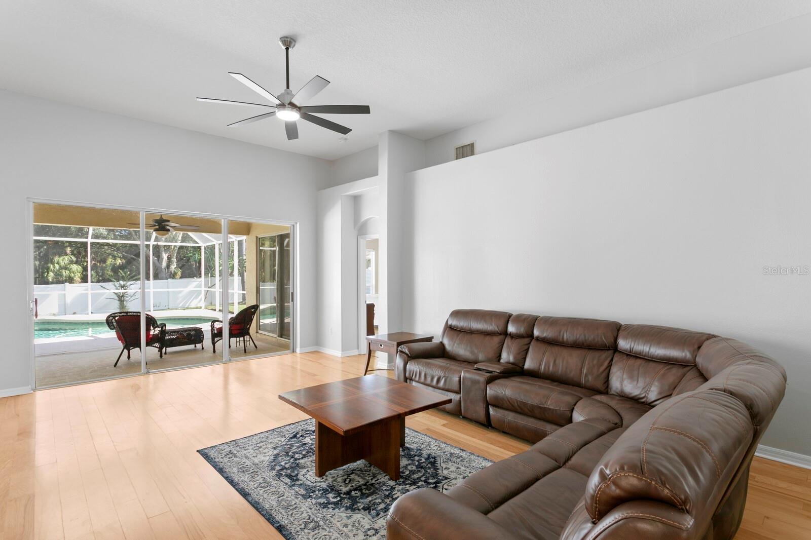 Image 7 of 70 For 8504 Goldfinch Court