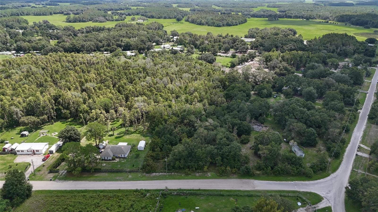 Image 12 of 28 For 12333 Farmettes Road