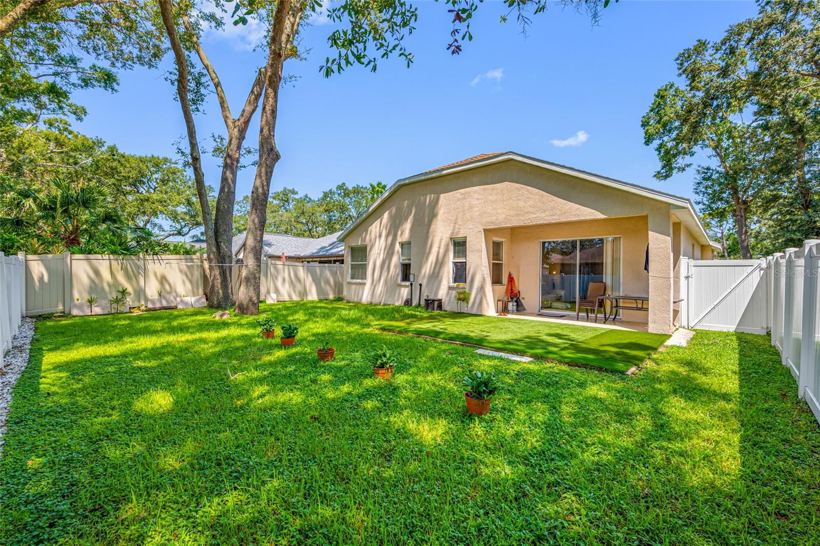 Listing photo id 0 for 4608 Whispering Wind Avenue