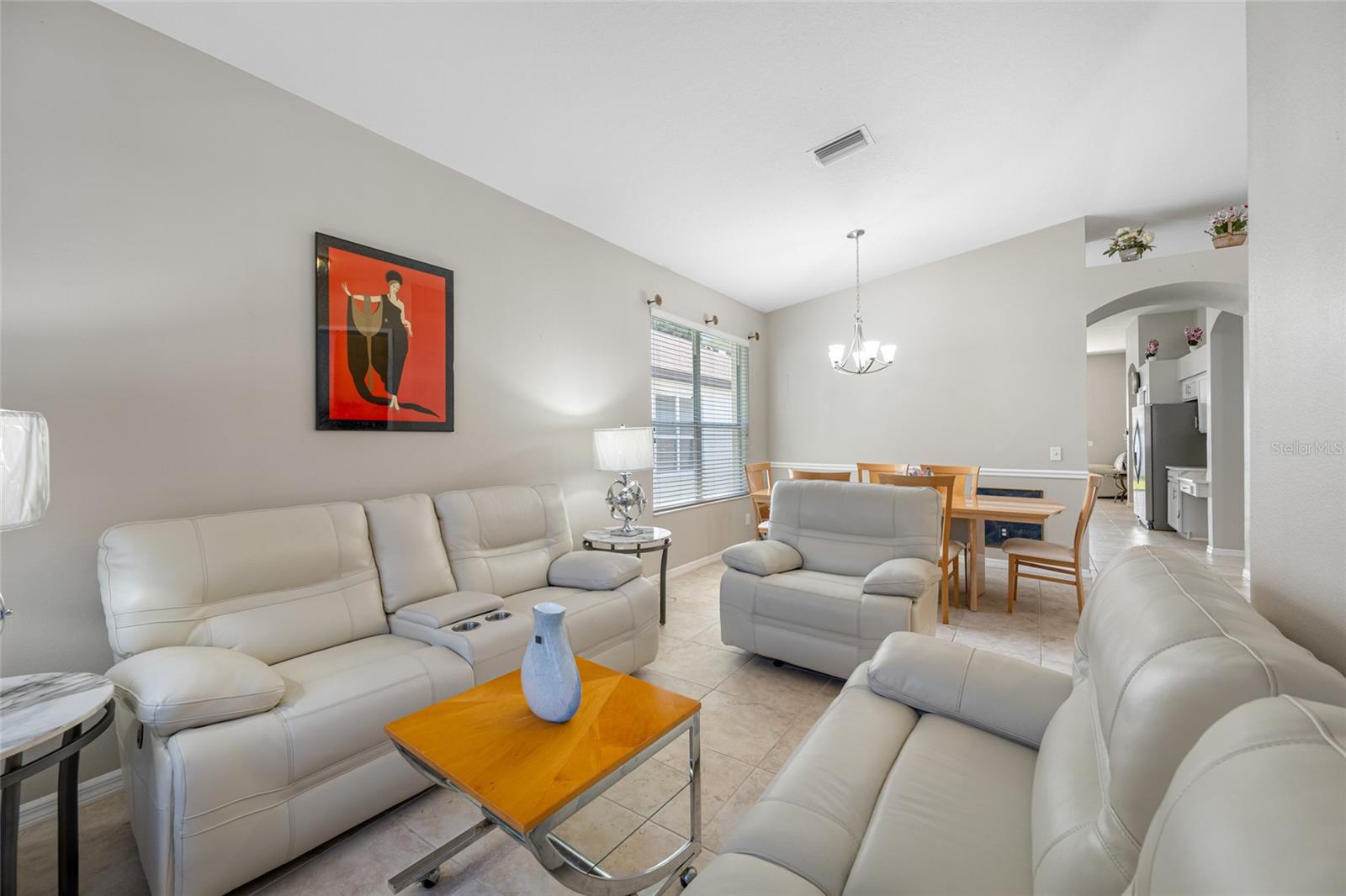 Listing photo id 20 for 4608 Whispering Wind Avenue