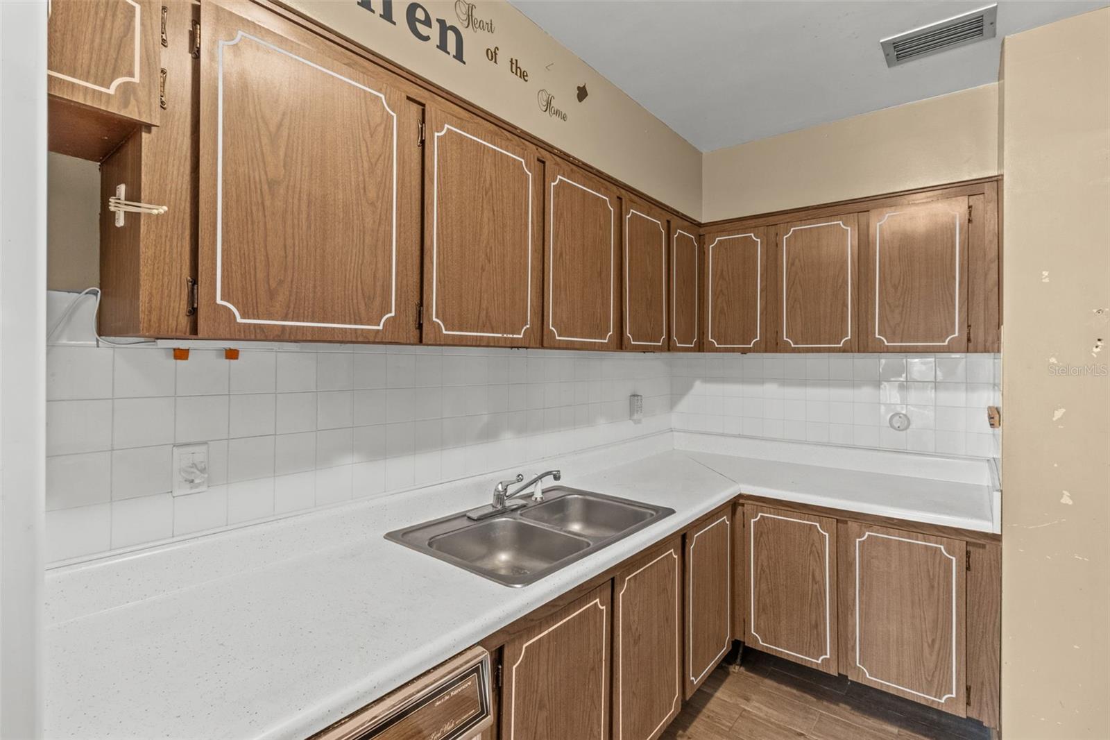 Image 8 of 41 For 7125 Bonito Street