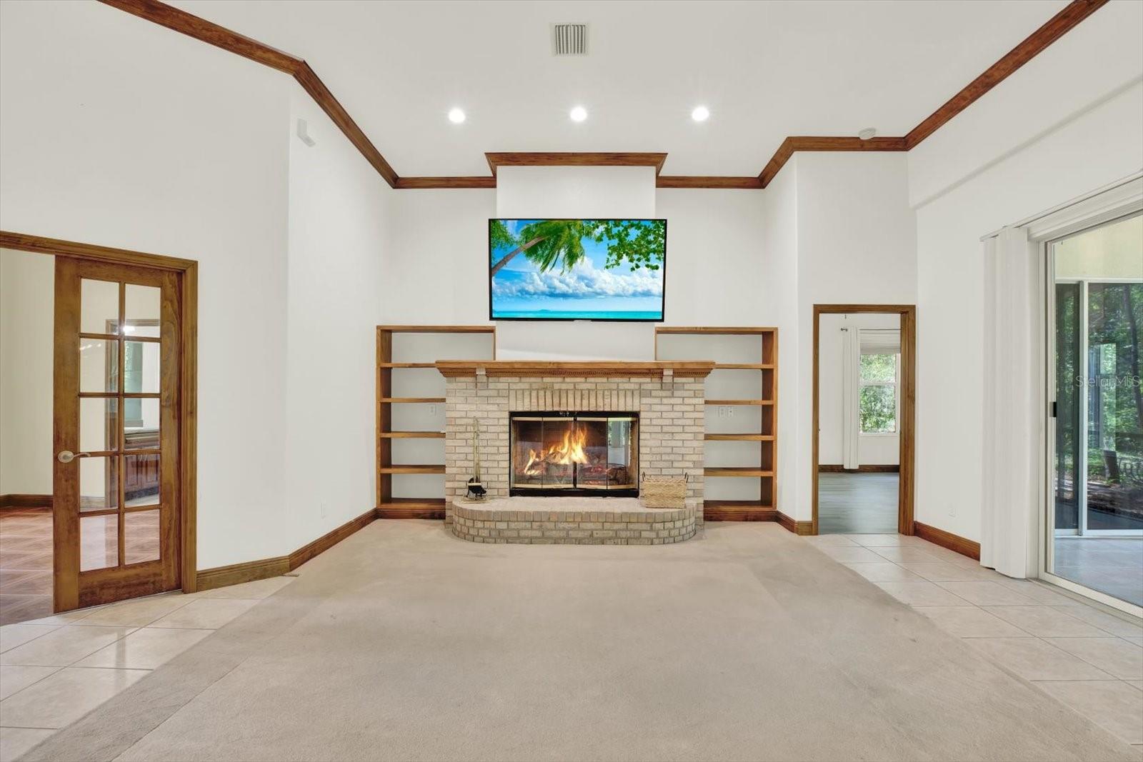 Image 4 of 35 For 16879 Akins Drive