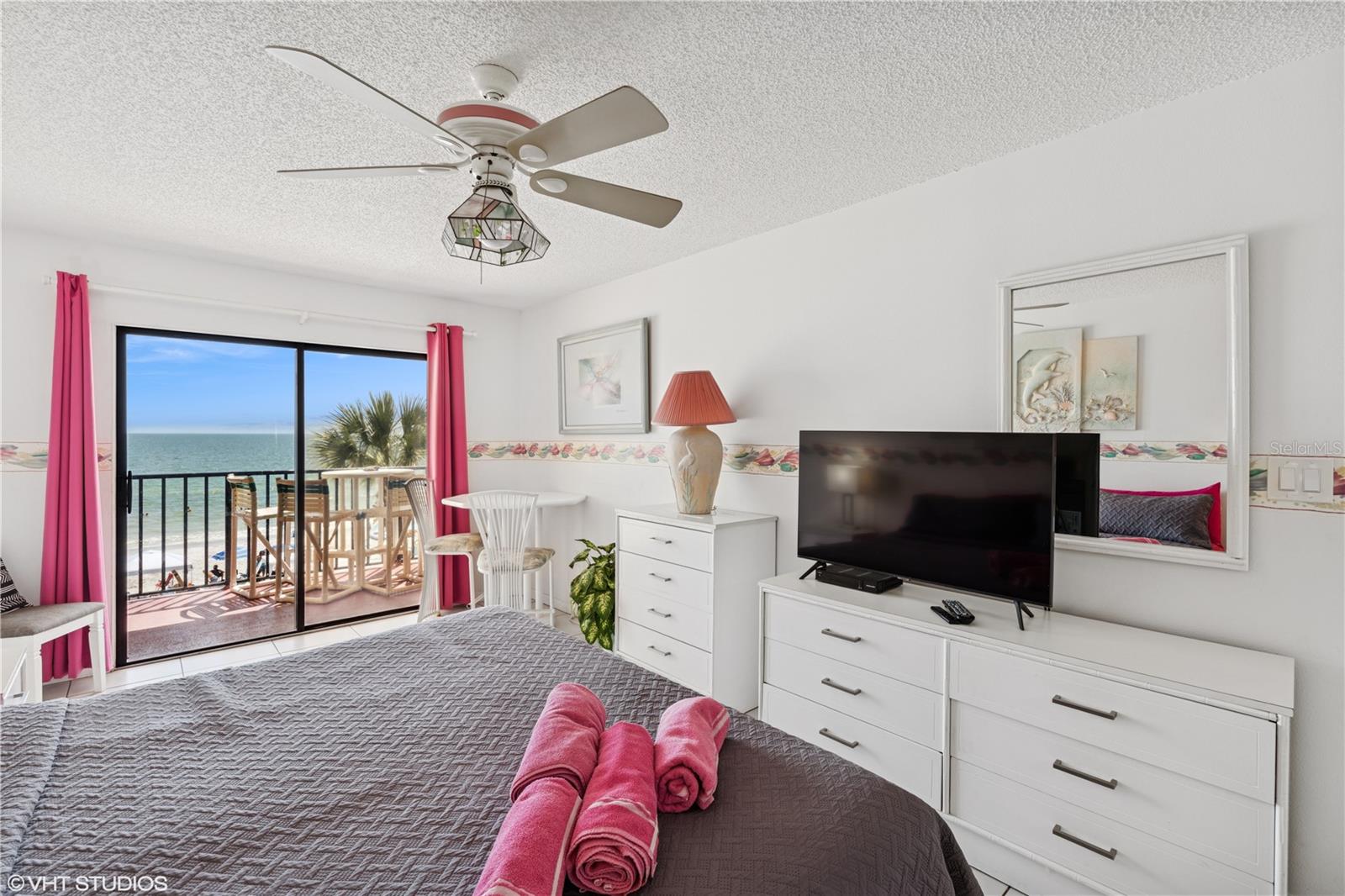 Image 11 of 27 For 14710 Gulf Boulevard 204