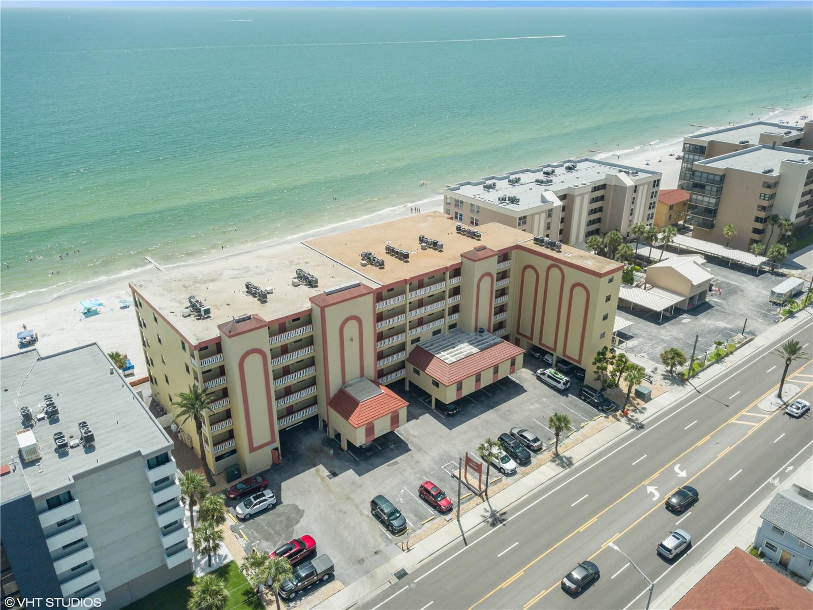 Image 22 of 27 For 14710 Gulf Boulevard 204