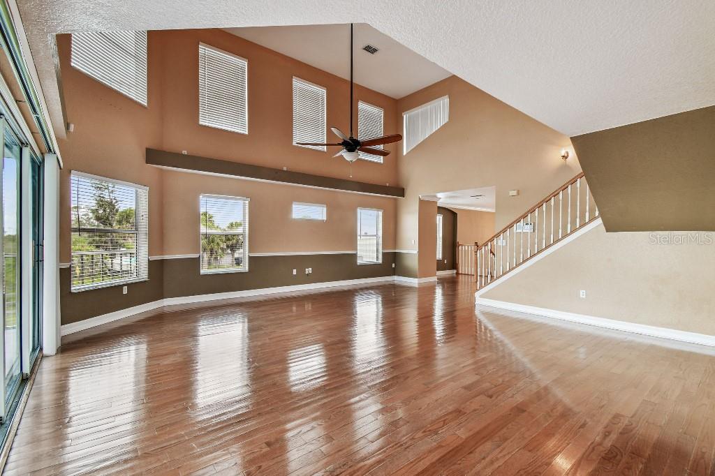 Image 25 of 75 For 7638 Deedra Circle