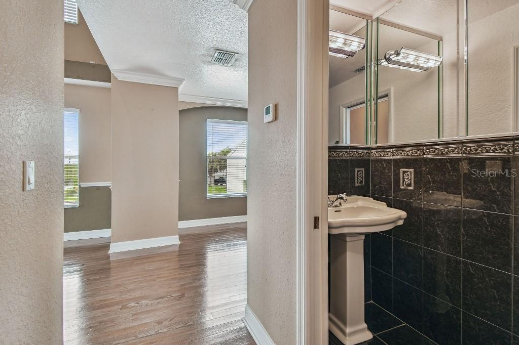 Image 30 of 75 For 7638 Deedra Circle