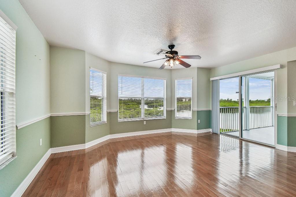 Image 32 of 75 For 7638 Deedra Circle