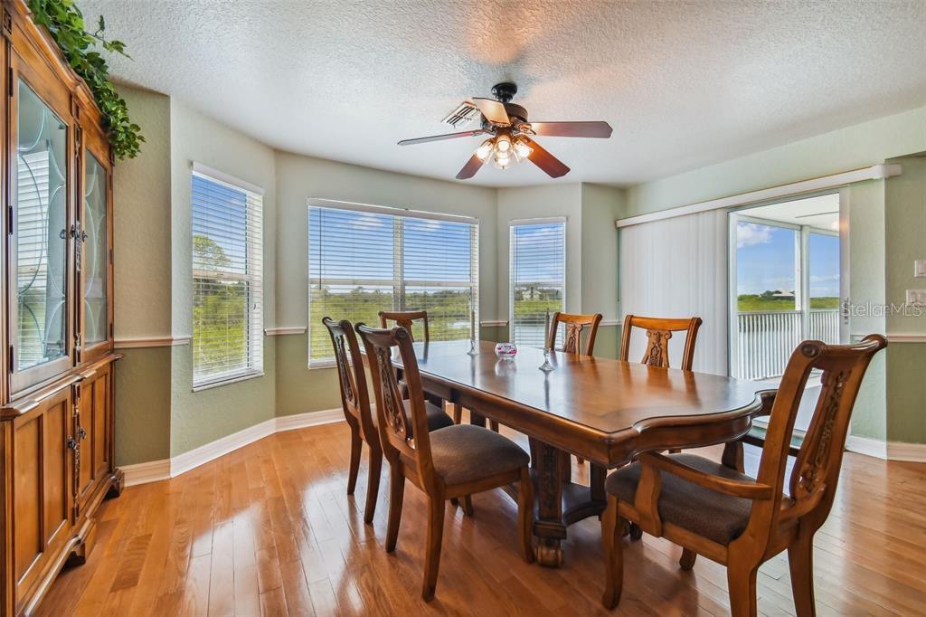 Image 34 of 75 For 7638 Deedra Circle