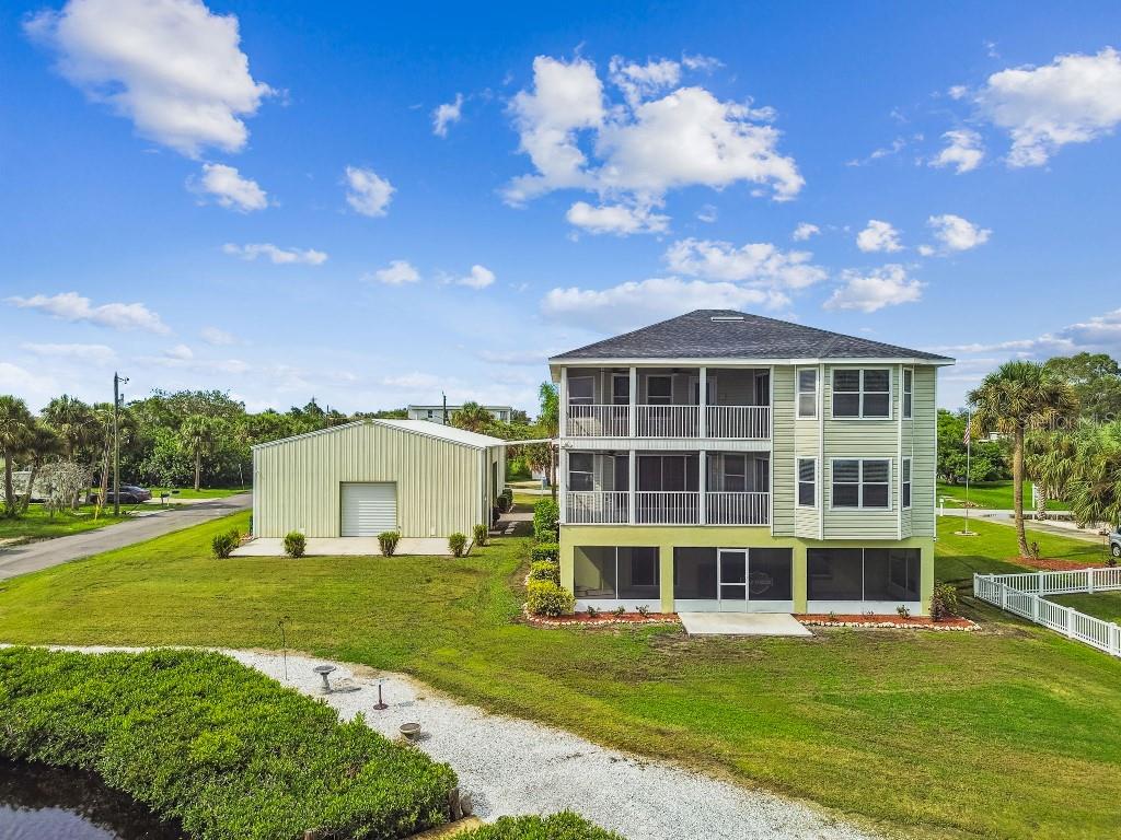 Image 5 of 75 For 7638 Deedra Circle