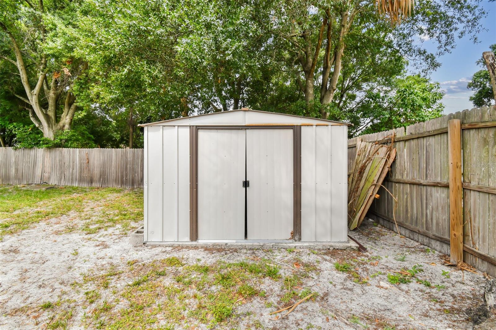 Image 10 of 66 For 308 Gomez Avenue