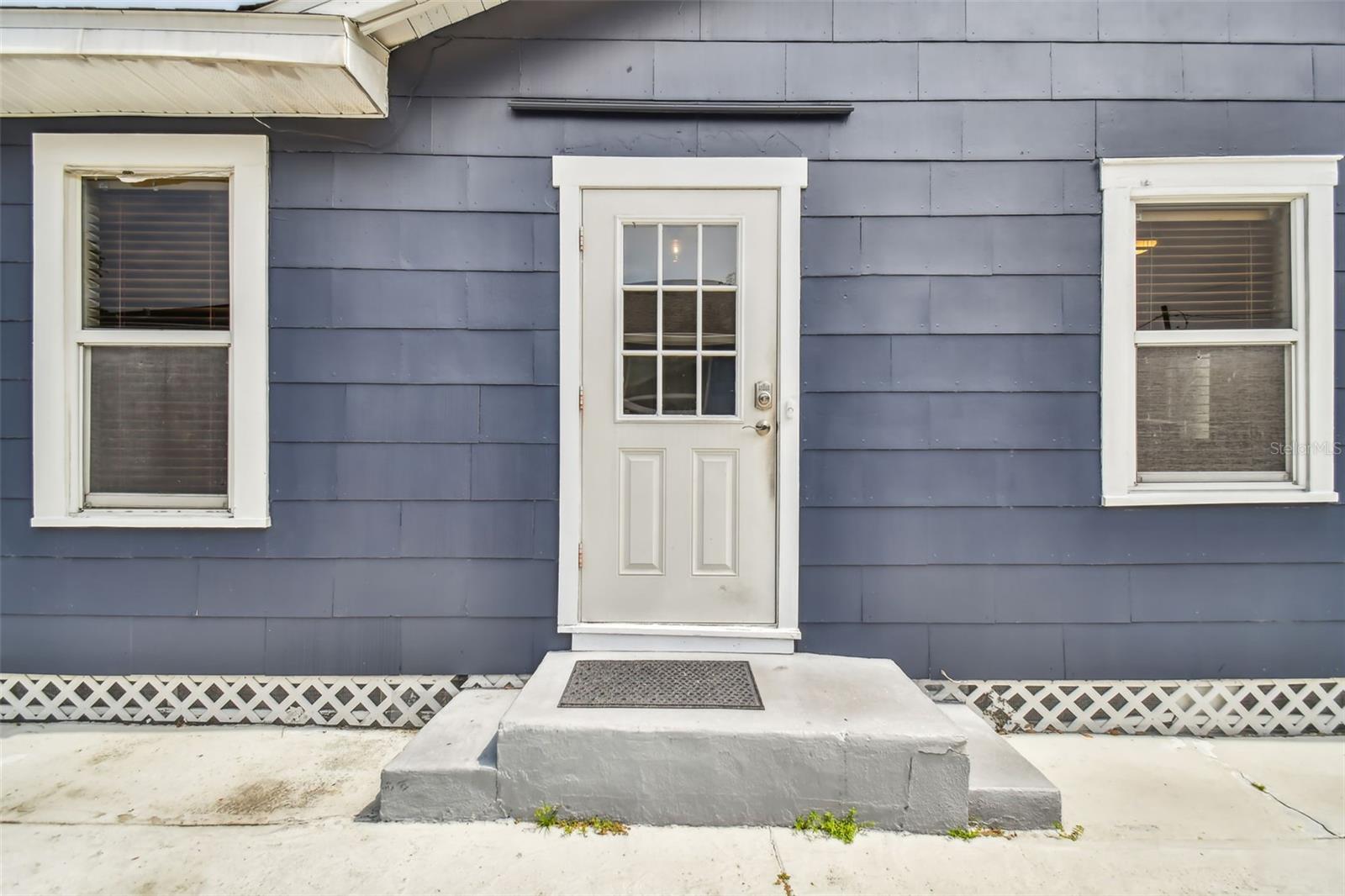 Image 15 of 66 For 308 Gomez Avenue
