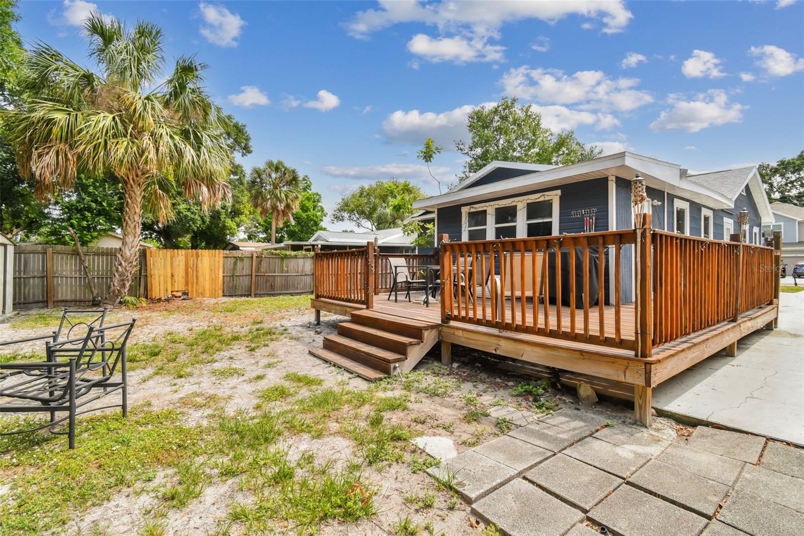 Image 22 of 66 For 308 Gomez Avenue