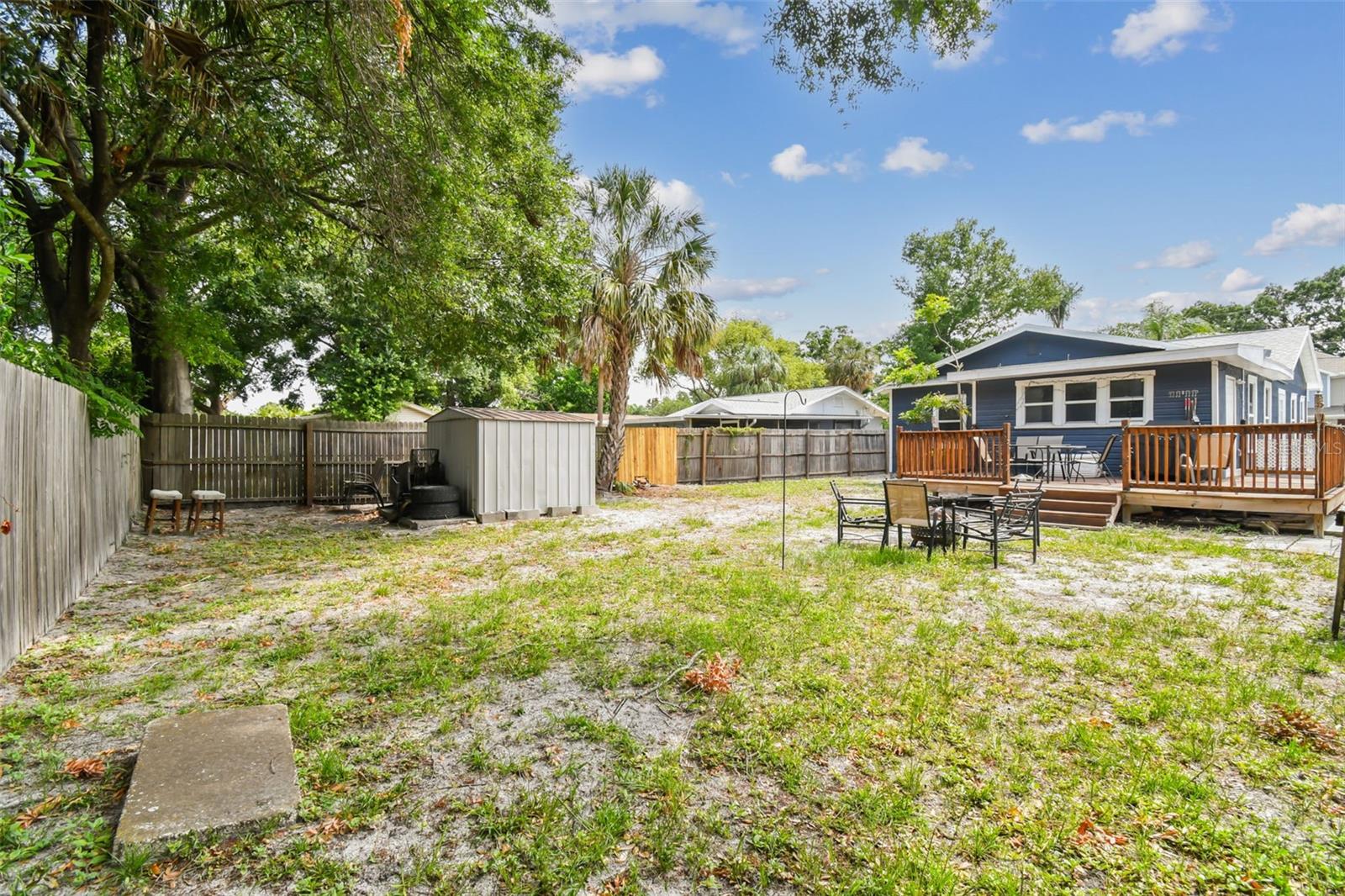 Image 25 of 66 For 308 Gomez Avenue