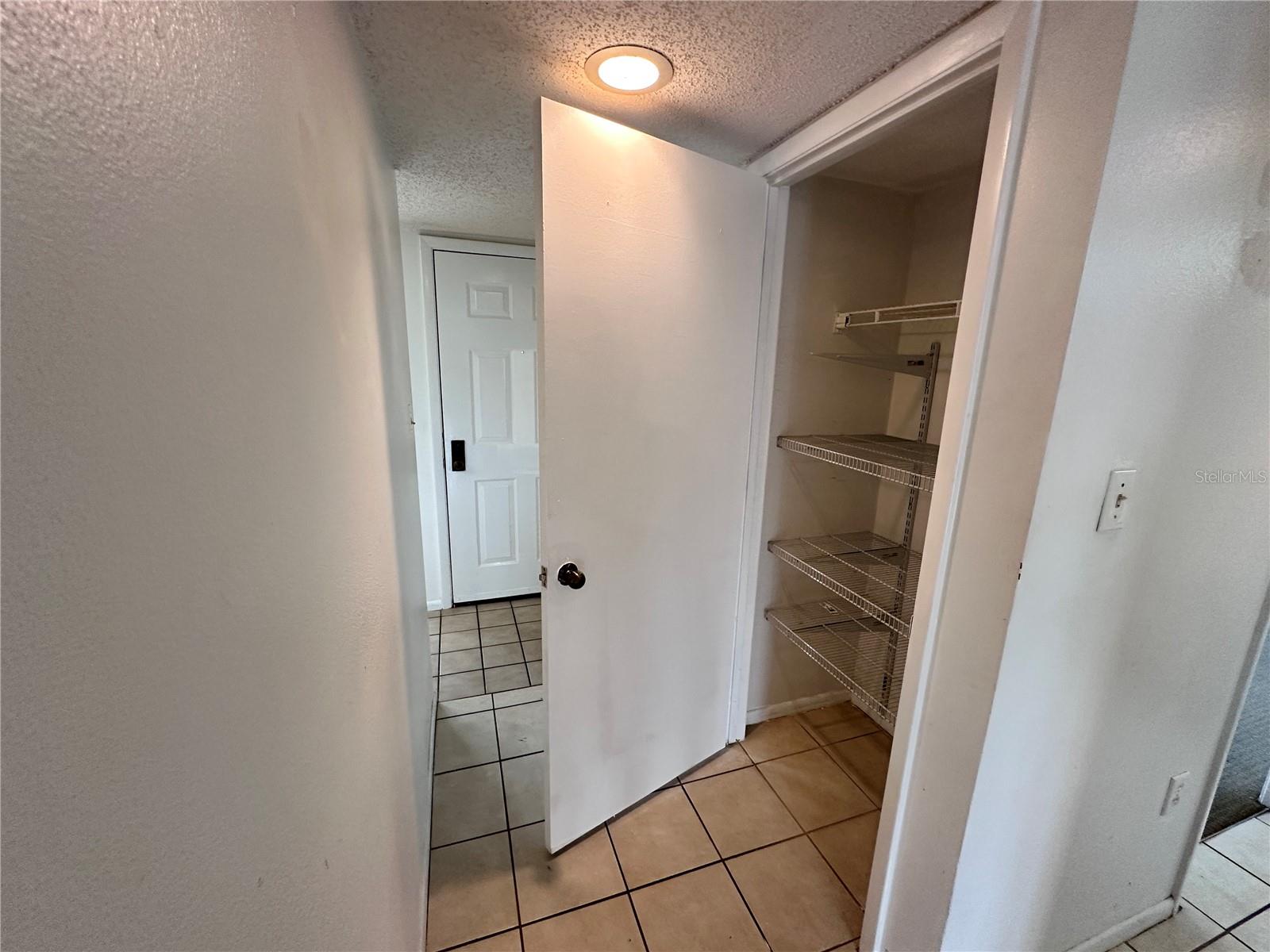 Image 12 of 36 For 1332 Pasadena Avenue S 102