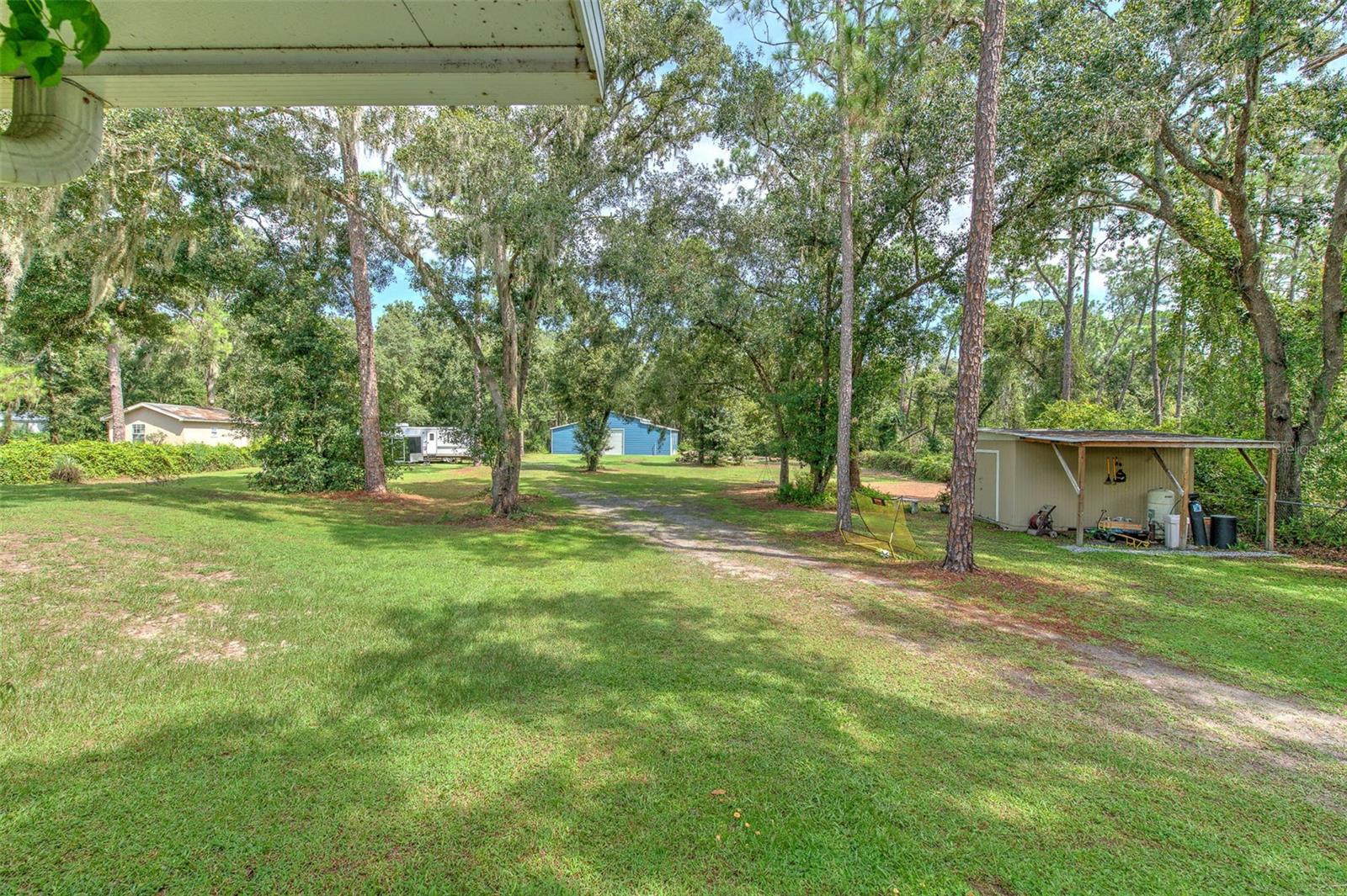 Image 31 of 35 For 118 E Hunter Rd